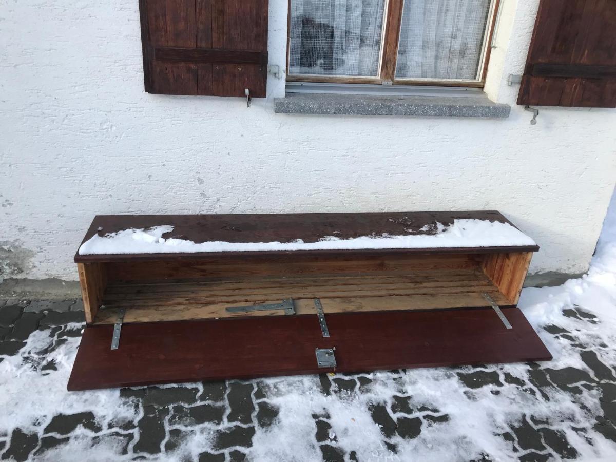 Ferienwohnung Im Chalet Boubou Wiler Экстерьер фото