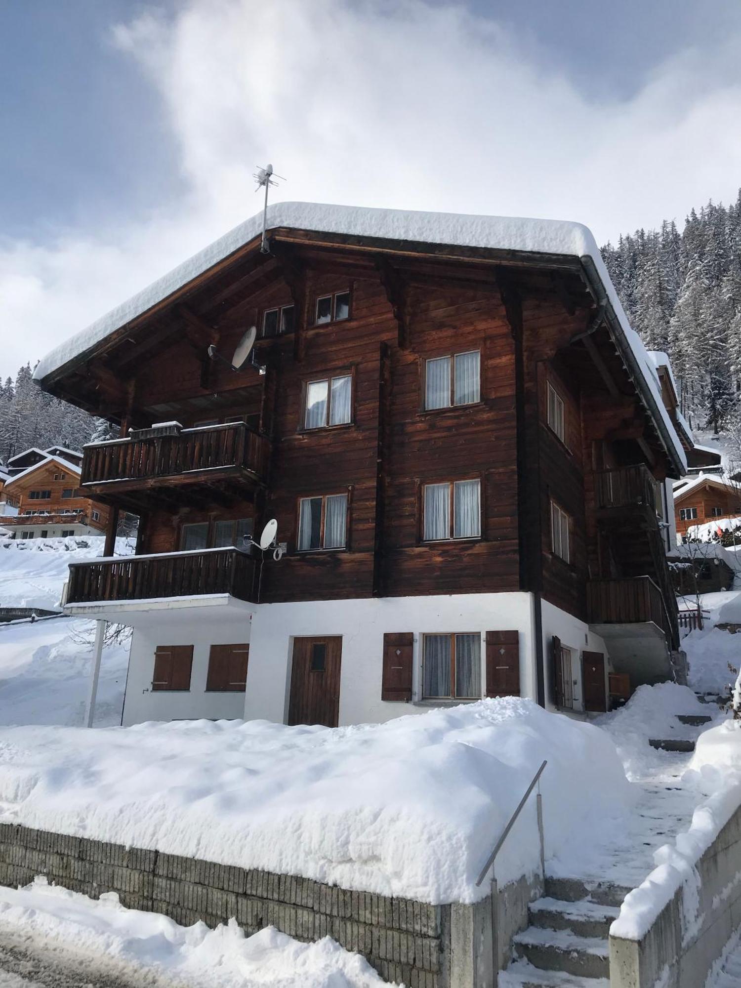 Ferienwohnung Im Chalet Boubou Wiler Экстерьер фото